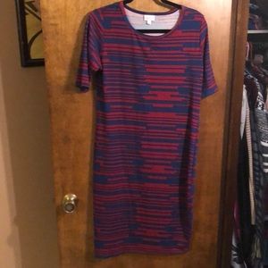 Large LuLaRoe Julia Fitted Dress